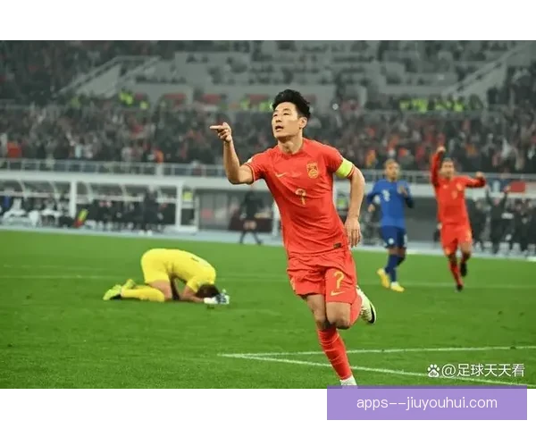 中国男足18强赛将缺武磊停赛一场球队备战面临新挑战