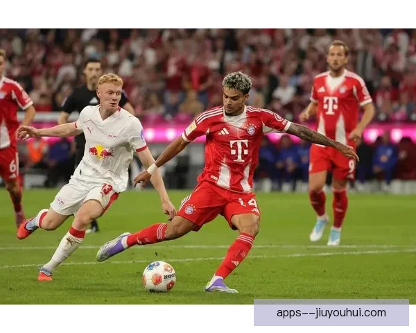 克拉马里奇德甲收官战上演帽子戏法力助球队挑战拜仁